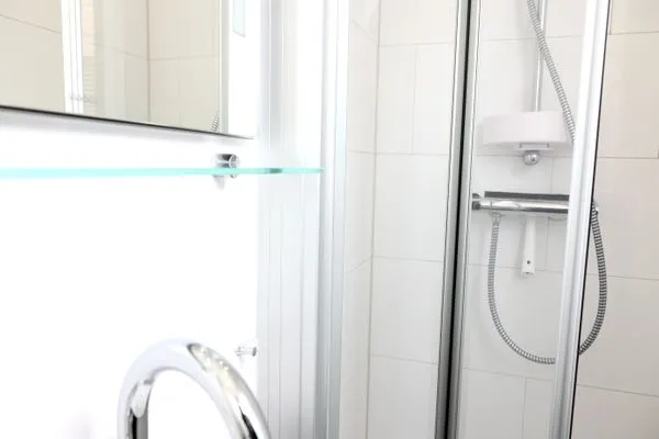 Badezimmer  Fernsicht 12E, DG