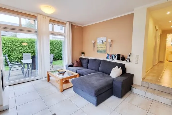 Wohnzimmer  Ferienwohnung "Baltic Sunrise" mit Garten an der Ostseeküste