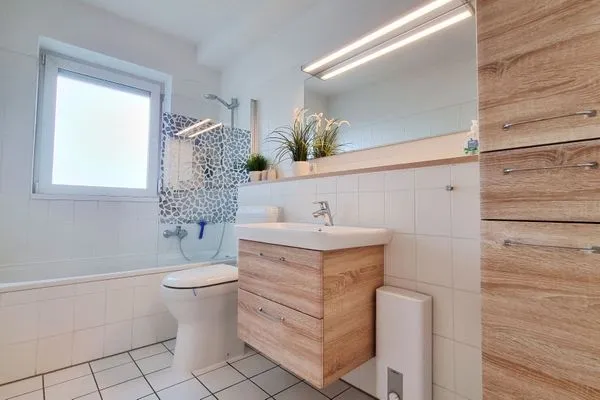 Badezimmer  Ferienwohnung "Baltic Sunset" in 1. Reihe zum Ostseestrand