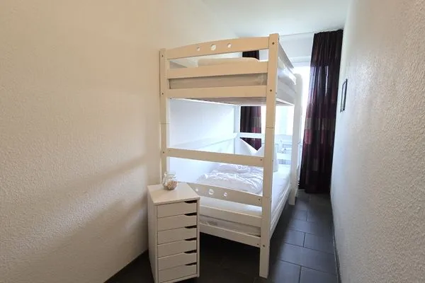 Schlafzimmer  Ferienwohnung "Deichwind" in Holm an der Ostsee
