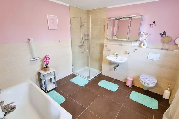 Badezimmer  Ferienhaus "Himi" in unmittelbarer Nähe des Passader Sees