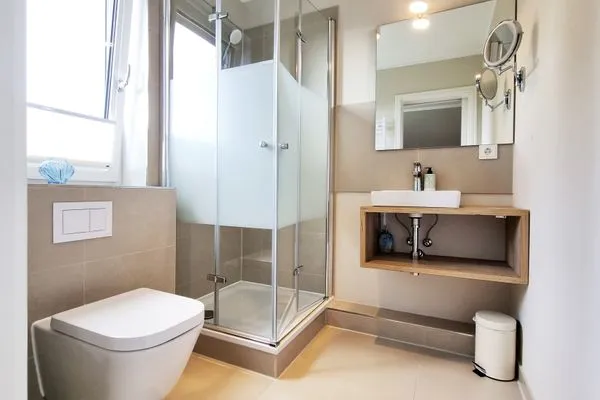 Badezimmer  Ferienhaus "Küstenhuus" in Kalifornien an der Ostsee