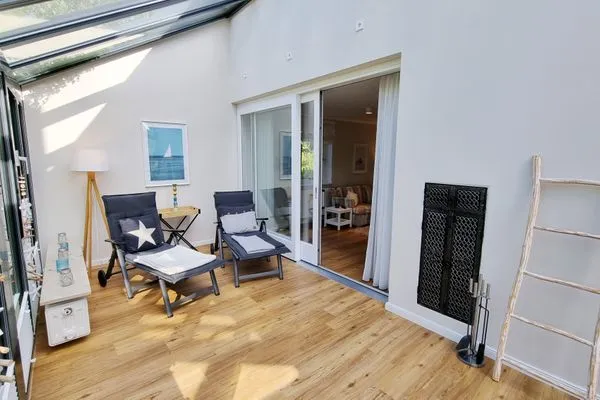 Wohnzimmer  Ferienhaus "Küstenhuus" in Kalifornien an der Ostsee