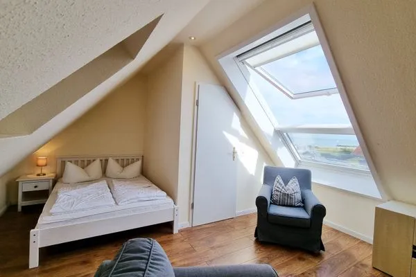Schlafzimmer  Ferienhaushälfte "Sandbank" Schönberger Strand an der Ostsee