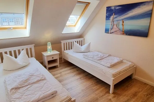 Schlafzimmer  Ferienhaushälfte "Sandbank" Schönberger Strand an der Ostsee