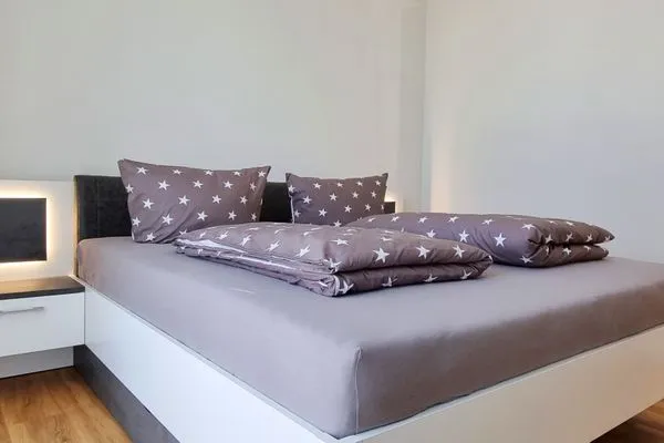 Schlafzimmer  Ferienwohnung "Schöne Aussichten" in 1. Reihe in Kalifornien