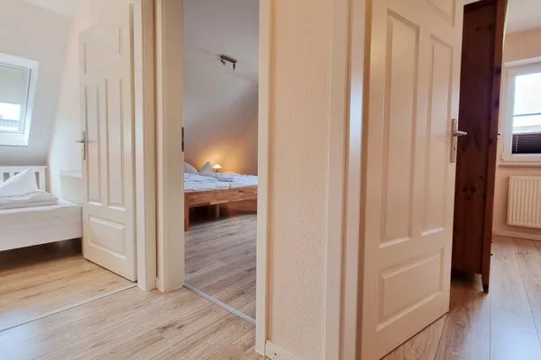 Schlafzimmer  Ferienhaushälfte "Seebrücke" Schönberger Strand an d. Ostsee