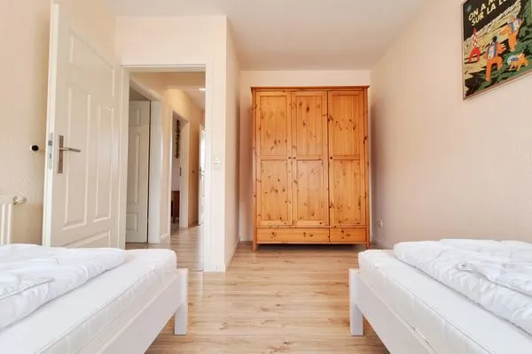 Schlafzimmer  Ferienhaushälfte "Seebrücke" Schönberger Strand an d. Ostsee