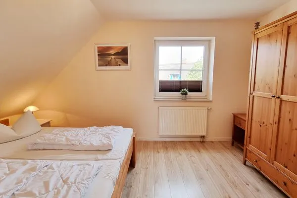 Schlafzimmer  Ferienhaushälfte "Seebrücke" Schönberger Strand an d. Ostsee