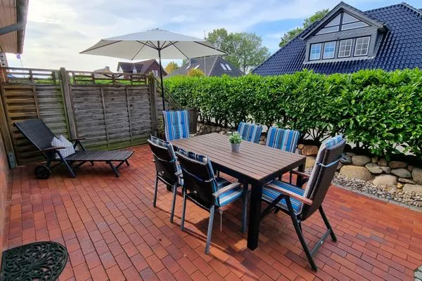 Terrasse  Ferienhaushälfte "Seebrücke" Schönberger Strand an d. Ostsee