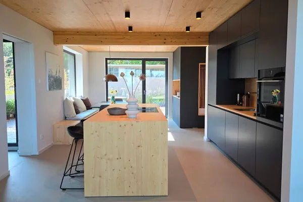 Küche / Küchenzeile  Ferienhaus "Sturmvogel" direkte Strandlage in Kiel