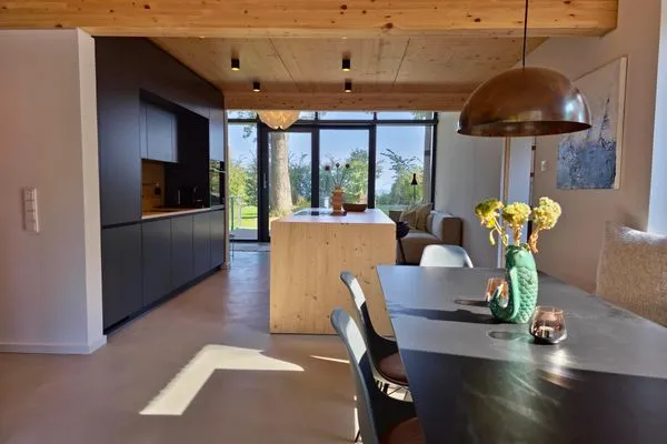 Küche / Küchenzeile  Ferienhaus "Sturmvogel" direkte Strandlage in Kiel