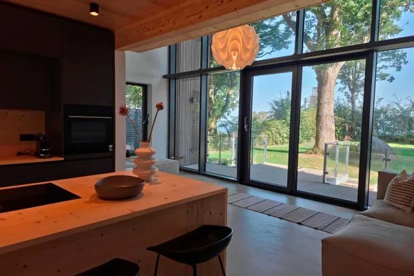 Wohnzimmer  Ferienhaus "Sturmvogel" direkte Strandlage in Kiel