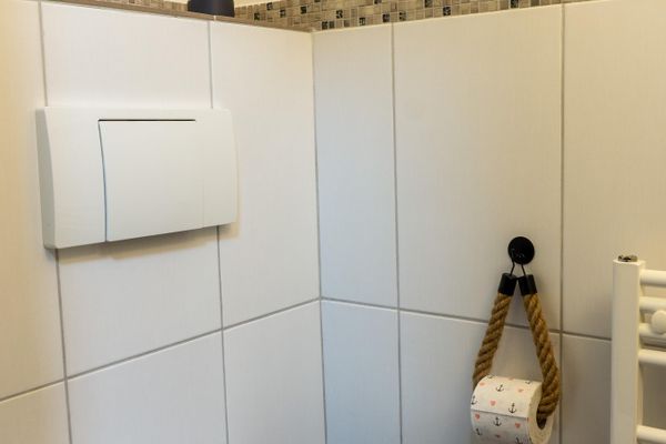  Ferienhaus Westerstraße Tönning - Gäste WC