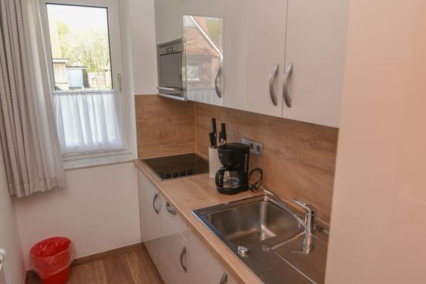  Haus Roseneck Wohnung 1 Norderney - Küche / Küchenzeile