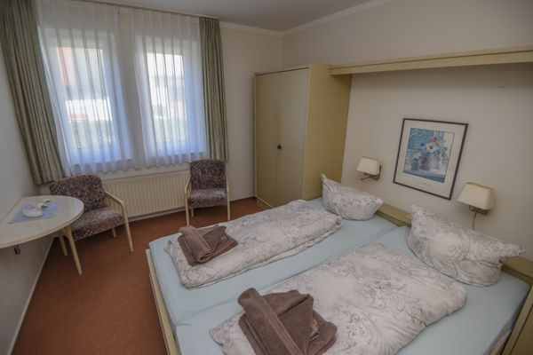  Haus Roseneck Wohnung 1 Norderney - Schlafzimmer