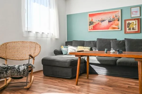 Wohnzimmer  Apartment 7b - überdachter Balkon