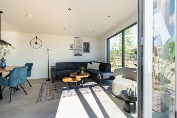  Enkhuizer Strand Chalet Suydersee Huys mit Zaun Nr. 462