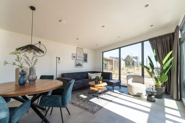  Enkhuizer Strand Chalet Suydersee Huys mit Zaun Nr. 462