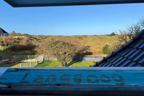   Inselmädchen - Düne 11