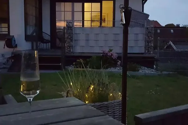   Inselmädchen - Düne 11