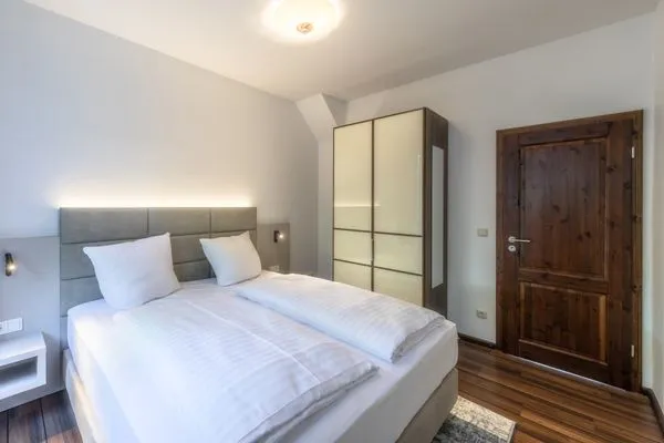 Ferienwohnung Kleines Meer Schlafzimmer mit Kleiderschrank  Kleines Meer