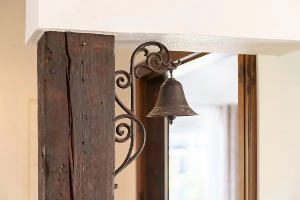 Ferienwohnung Seeperle Dekoration Glocke metall  Seeperle