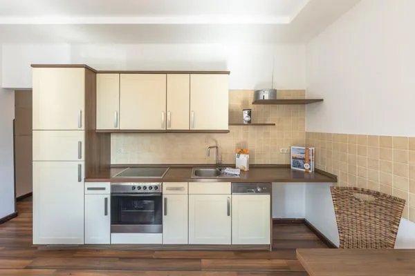 Ferienwohnung Strandkorb Küchenzeile mit Herd  Strandkorb