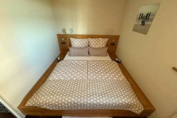 kleiner Meerblick vom Schlafzimmer Ferienwohnung Brandenburgerstr. 11 - Dühne16 mit kleinem Meerblick