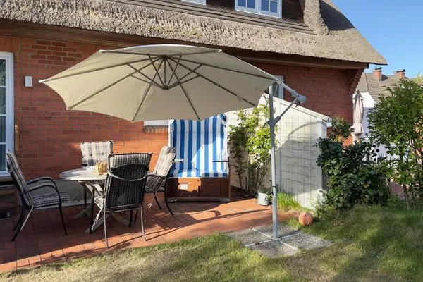 Terrasse Haus Pesel Ferienwohnung *Reetblick*