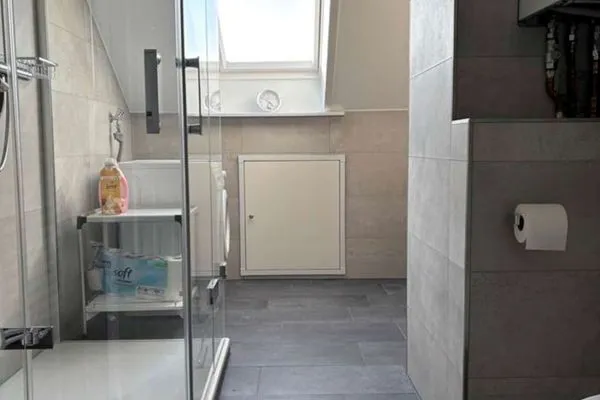 Badezimmer Ferienhaus Kiebitzdelle-Leegde 10 Ferienwohnung Backhaus