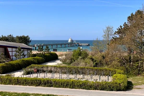 Ferienwohnung Windflüchter Aparthotel Zingst - Ausblick auf die Ostsee  Windflüchter