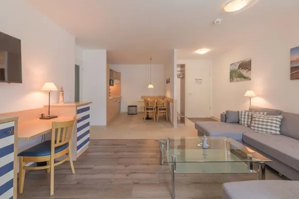 Ferienwohnung Leuchtturm offener Wohnbereich mit Küchenzeile  Leuchtturm