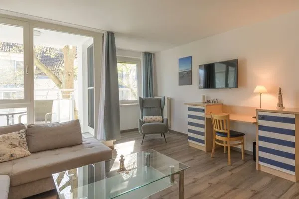 Ferienwohnung Leuchtturm Arbeitsplatz im Wohnzimmer  Leuchtturm