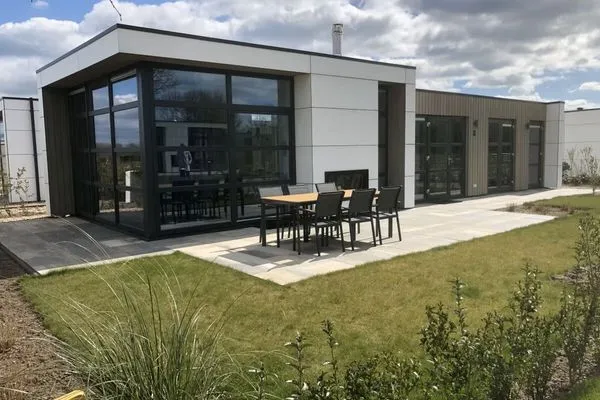  Marina Strandbad Chalet IJssel Lodge mit Zaun Haus Nr. 34