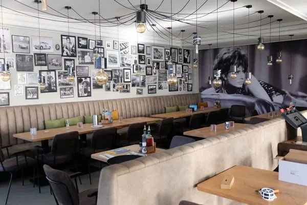  Marina Strandbad Chalet IJssel Lodge mit Zaun Haus Nr. 34