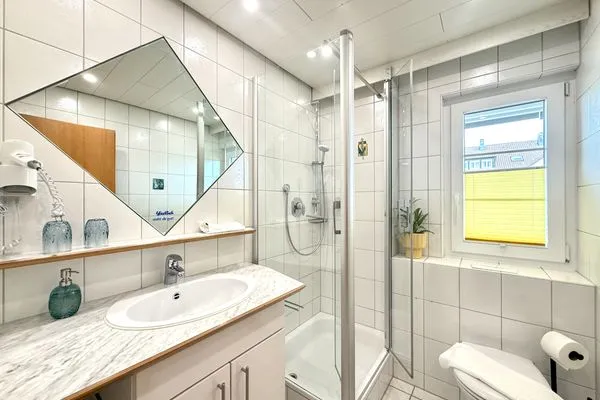 Ferienhaus Dani Ferienwohnung Rebgarten Nonnenhorn - Badezimmer