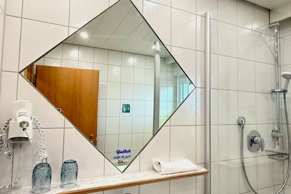 Ferienhaus Dani Ferienwohnung Rebgarten Nonnenhorn - Badezimmer