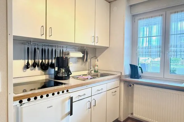 Ferienhaus Dani Ferienwohnung Rebgarten Nonnenhorn - Küche / Küchenzeile