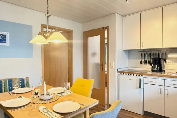 Ferienhaus Dani Ferienwohnung Rebgarten Nonnenhorn - Küche / Küchenzeile