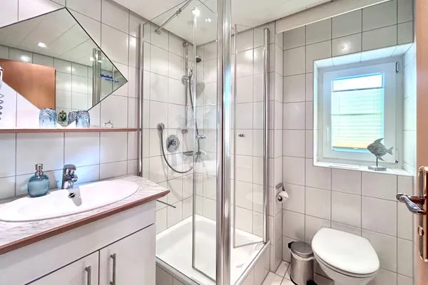 Ferienhaus Dani Ferienwohnung Pfänderblick Nonnenhorn - Badezimmer