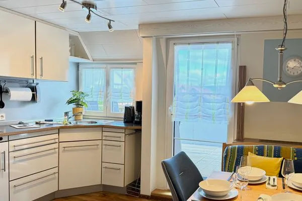 Ferienhaus Dani Ferienwohnung Pfänderblick Nonnenhorn - Küche / Küchenzeile