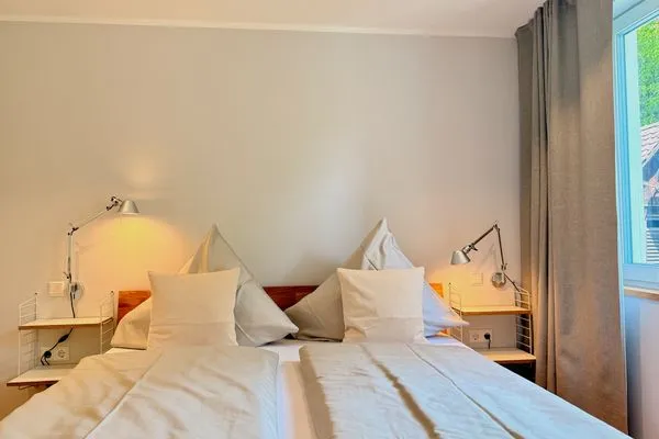 Ferienanlage Villa Hoyerberg Ferienwohnung Villa Hoyerberg Allgäu Lindau und Umgebung - Schlafzimmer - Doppelbett