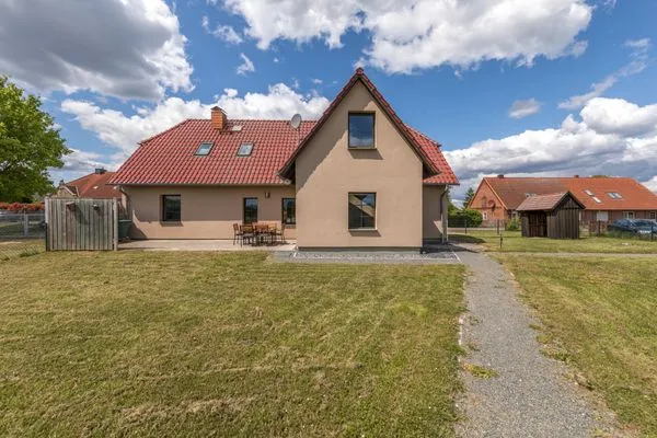 Ferienhaus Wiesenquartier Penkow Frontale Ansicht  WiesenQuartier