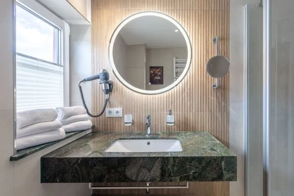 Ferienwohnung Hafendomicil MareMüritz Waren -  Waschtisch  Hafendomicil MareMüritz