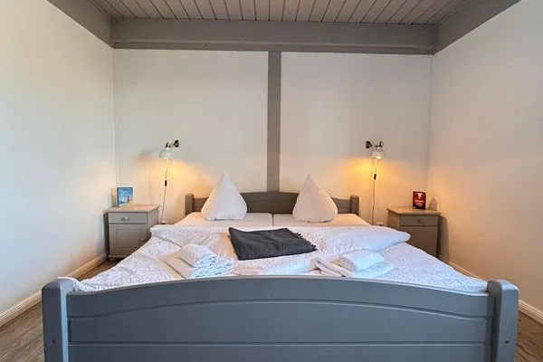Schlafzimmer  Ferienwohnung Deichbude Pellworm