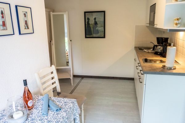  Seadrift Gartenblick Tating - Küche mit Esstisch