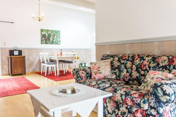  Seadrift Rosentraum Tating - Ess- und Wohnbereich