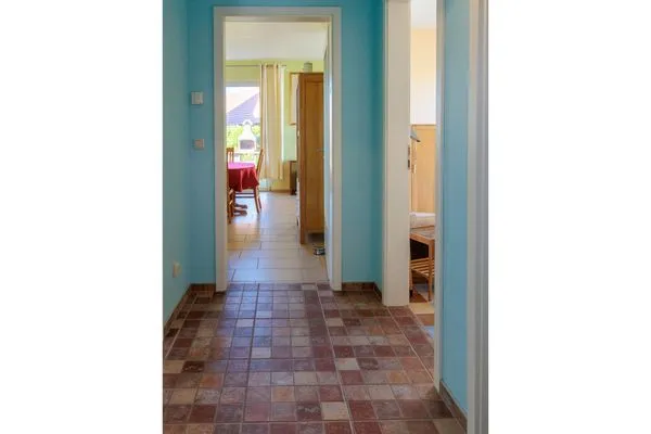 Flur mit Blick ins Wohnzimmer  Wuschels Hütt