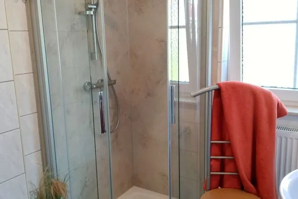 Bad mit Dusche Am Deich Am Deich Haus 26